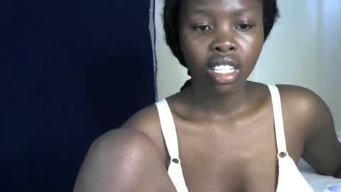 Snapshot of sweetkirrie chatting on May 20, 2026, 9:37 am sweetkirrie online show from May 20, 2026, 9:37 am