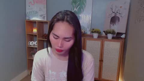   online show from March 12, 2025, 11:01 pm