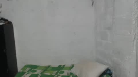Snapshot of sweetlatinakim chatting on April 13, 2026, 10:21 am Camilo online show from April 13, 2026, 10:21 am