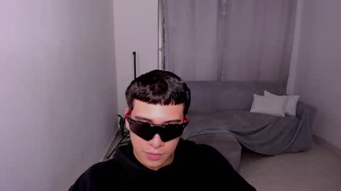 Lian online show from February 27, 2025, 5:34 am