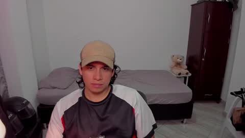 Lian online show from February 8, 2026, 4:27 am