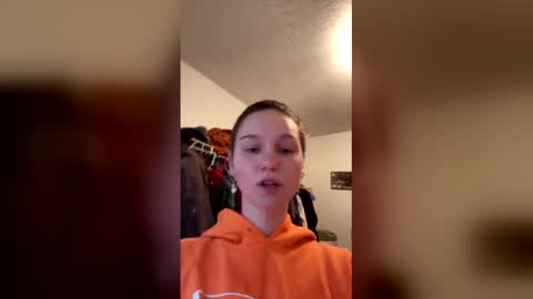 Snapshot of sweetlikesugarcinnamon chatting on February 17, 2026, 10:38 pm sweetlikesugarcinnamon online show from February 17, 2026, 10:38 pm