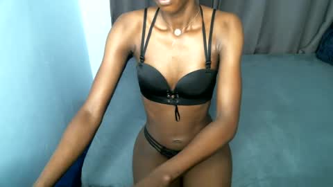 sweetlilly2540 online show from October 5, 2025, 10:46 am