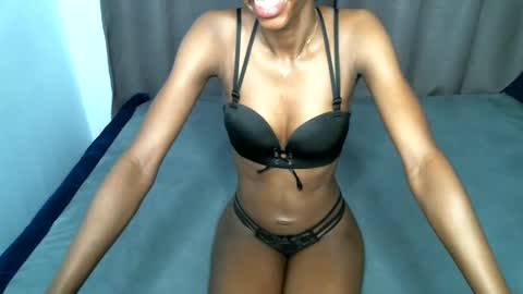 sweetlilly2540 online show from October 24, 2025, 8:44 am