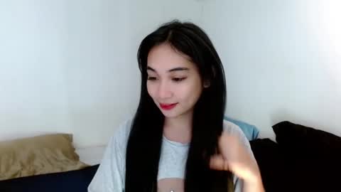 Lilly online show from February 26, 2025, 1:53 am