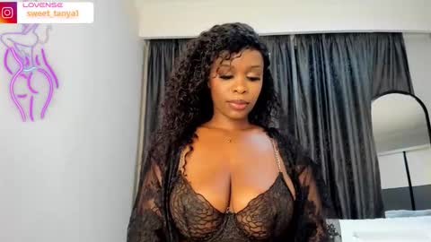 sweetlipsy online show from October 4, 2025, 1:03 am