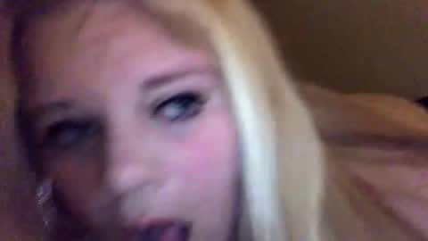 Snapshot of sweetlisa92 chatting on January 1, 2025, 12:00 am Lisa  online show from January 1, 2025, 12:00 am