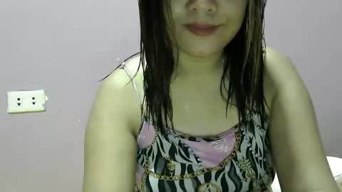 Snapshot of sweetliza20 chatting on November 3, 2025, 12:13 am Liz online show from November 3, 2025, 12:13 am