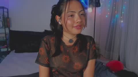 Lizzy online show from February 7, 2025, 1:47 am