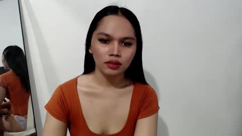 Snapshot of sweetlovelykazzz chatting on May 4, 2026, 8:32 am My name is Lyka online show from May 4, 2026, 8:32 am