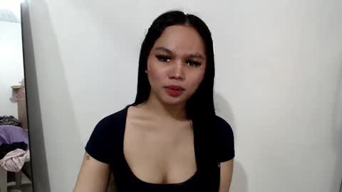 Snapshot of sweetlovelykazzz chatting on May 17, 2026, 10:06 pm My name is Lyka online show from May 17, 2026, 10:06 pm