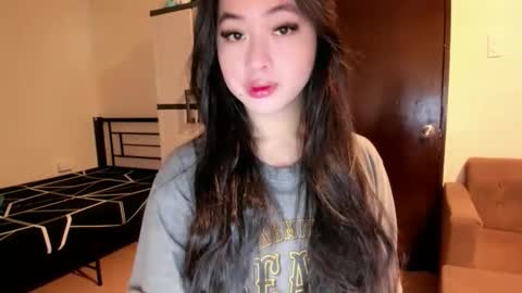 Zoe online show from September 21, 2025, 3:35 pm