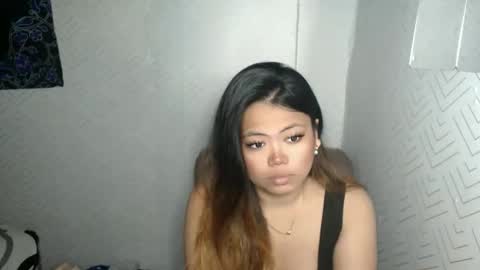 NICOLE online show from May 24, 2026, 8:03 pm