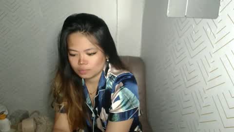 NICOLE online show from June 9, 2026, 12:44 am