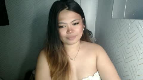 NICOLE online show from June 13, 2026, 5:22 pm