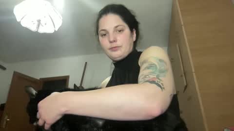 Snapshot of sweetmandyy chatting on February 11, 2025, 6:01 pm sweetmandyy online show from February 11, 2025, 6:01 pm