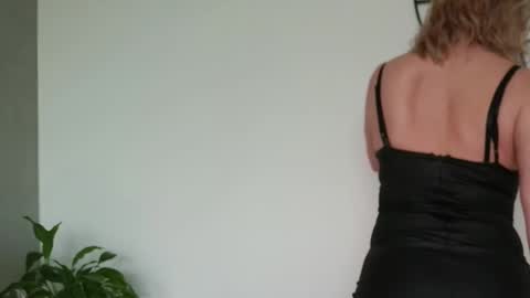 sweetmarthaaa online show from March 5, 2026, 12:56 pm