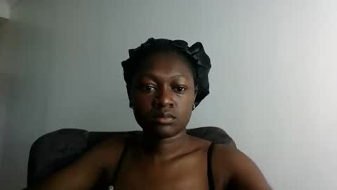 sweetmelanin19 online show from February 9, 2026, 10:19 am