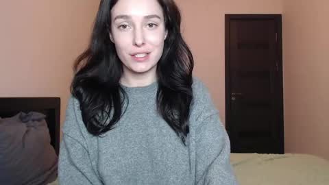 Snapshot of sweetmiaa chatting on May 3, 2026, 12:44 pm Mia online show from May 3, 2026, 12:44 pm