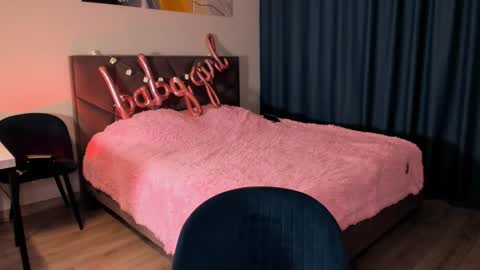 Swetmilkis online show from January 23, 2025, 9:50 am