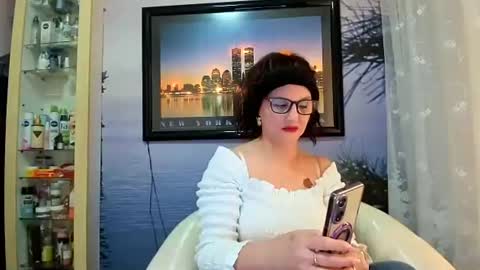 sweetmom4you online show from February 1, 2025, 8:29 am