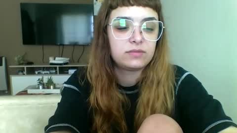 Snapshot of sweetmoonns2 chatting on October 15, 2025, 6:08 pm sweetmoonns2 online show from October 15, 2025, 6:08 pm