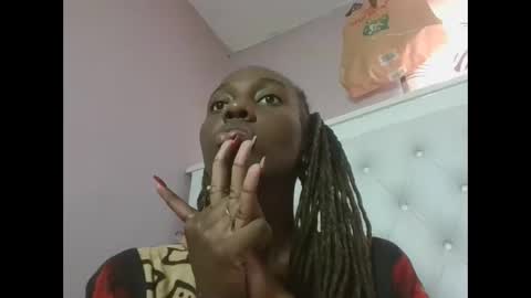 Novah girlie online show from May 15, 2026, 2:35 pm