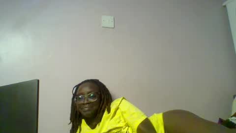Novah girlie online show from May 27, 2026, 1:57 am