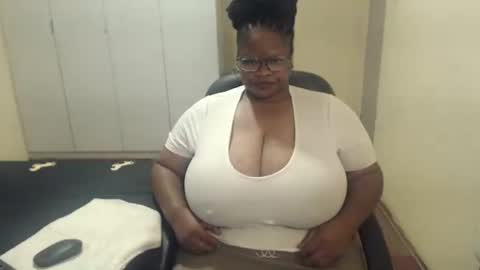 sweetnoziexxx online show from February 26, 2025, 7:31 am