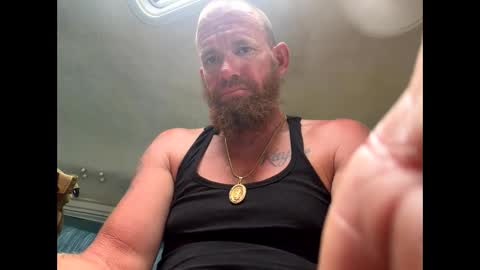 WeAim2PZzz online show from May 10, 2026, 7:52 pm