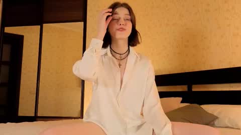 Anya online show from November 30, 2025, 11:14 am