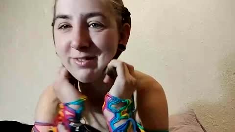 sweetpetal_xoxo online show from September 12, 2025, 4:01 am