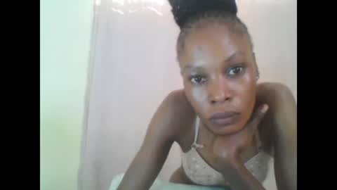 ESTHER online show from January 18, 2025, 12:47 pm