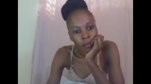ESTHER online show from January 24, 2025, 1:03 pm