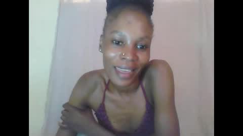 ESTHER online show from January 25, 2025, 3:09 pm