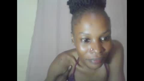 ESTHER online show from January 25, 2025, 6:46 pm