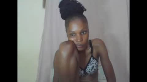 ESTHER online show from January 28, 2025, 2:11 am