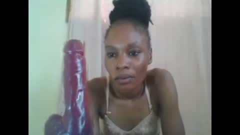 ESTHER online show from January 30, 2025, 12:37 pm