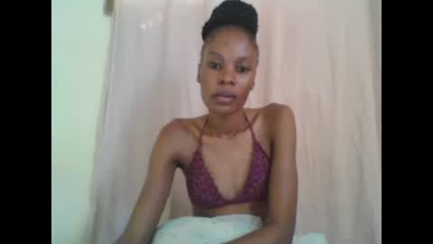 ESTHER online show from January 31, 2025, 12:40 pm
