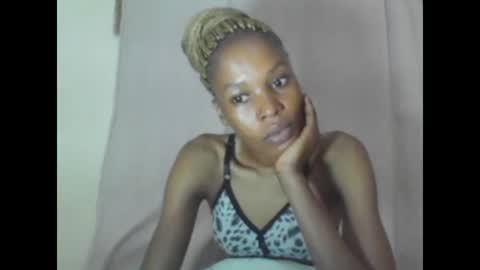 ESTHER online show from February 8, 2025, 12:38 am