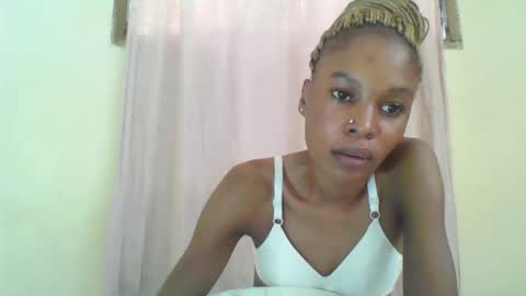 ESTHER online show from February 11, 2025, 8:58 am