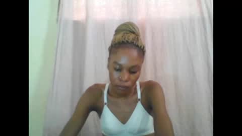 ESTHER online show from February 15, 2025, 12:33 pm