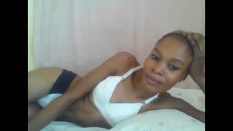 ESTHER online show from February 19, 2025, 6:33 am