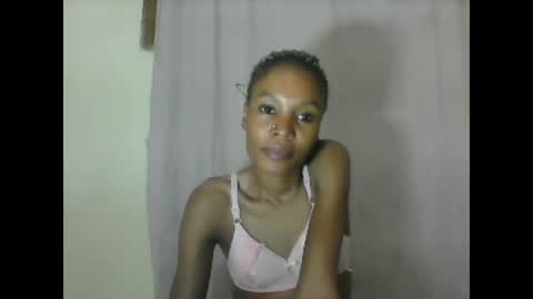 ESTHER online show from March 1, 2025, 6:11 pm