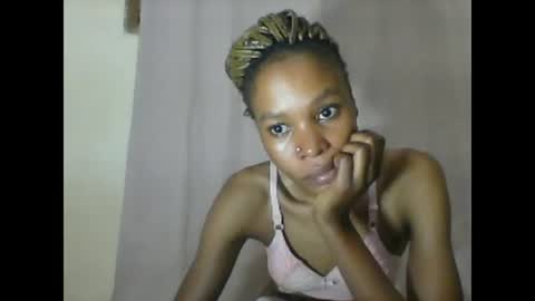ESTHER online show from March 2, 2025, 1:36 am