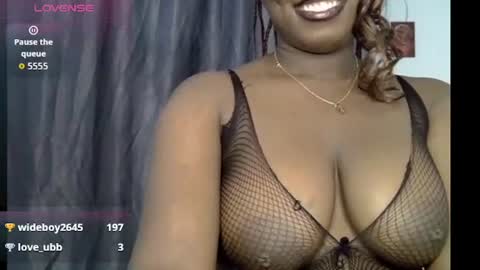 Snapshot of sweetpetitgirl chatting on August 6, 2026, 8:44 pm LILY BRANDY online show from August 6, 2026, 8:44 pm