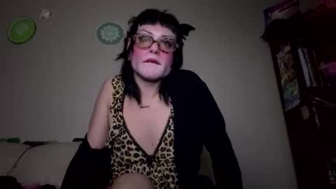 VannaDoll online show from November 8, 2025, 6:46 am