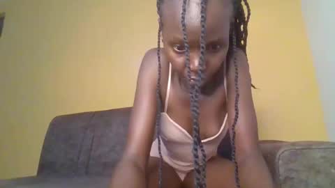 sweetpink_1 online show from January 18, 2026, 6:23 pm