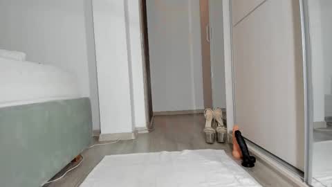 Snapshot of sweetpussymilf02 chatting on October 11, 2025, 8:35 am Anne online show from October 11, 2025, 8:35 am