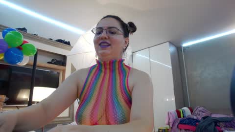 SweetRaisa online show from December 20, 2024, 10:32 pm